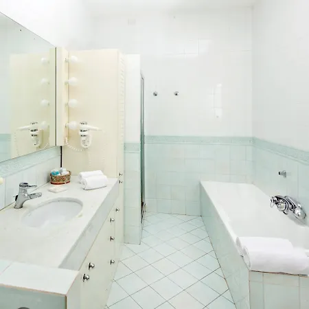 Oriana Relais