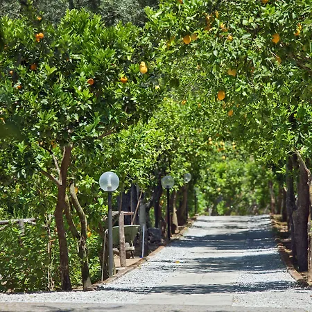 Oriana Relais Bed & Breakfast 3*
