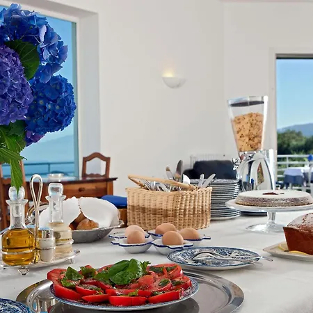 Oriana Relais Bed & Breakfast 4*