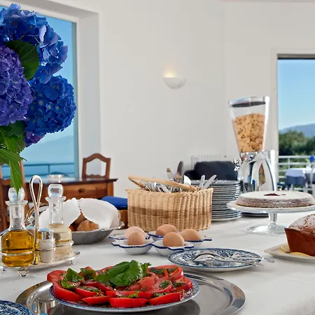Oriana Relais Bed & Breakfast 3*