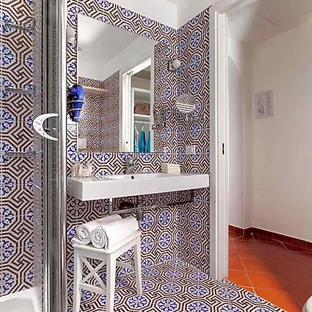 Oriana Relais فندق مبيت وإفطار